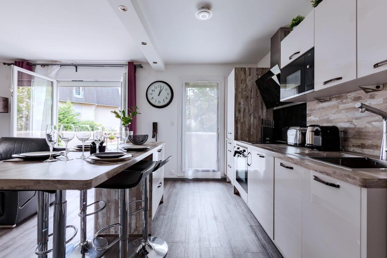 Charmant Refuge Avec Jardin, A 6 Minutes A Pied Du Metro Creteil L Echat-Lovely Retreat With Garden, Located A 6-Minute Walk From Creteil L Echat Metro Station エクステリア 写真